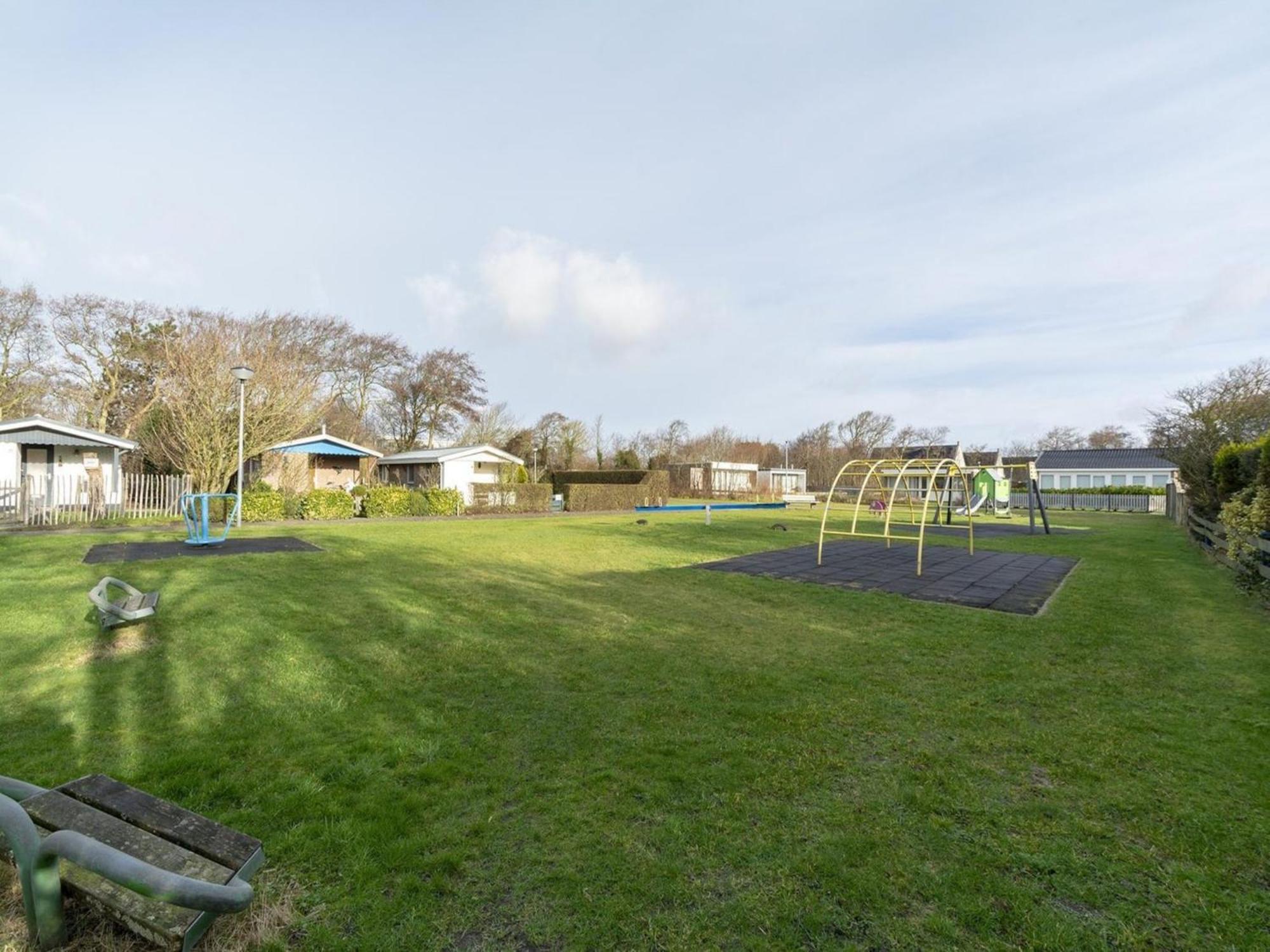 Holiday Home With Playground Callantsoog Exterior photo